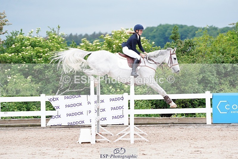 250524-120220-06503 - Cls 21 A&B Snr Disco & 1.00m Open