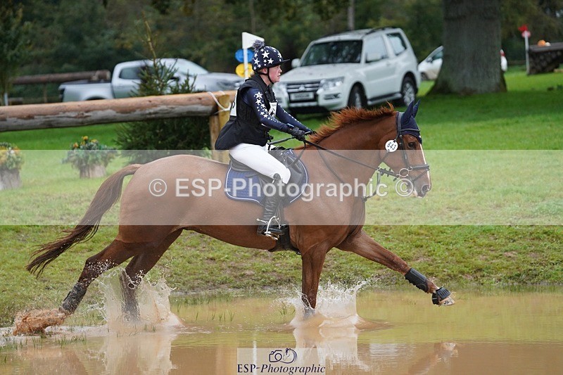 231021-104448-13867 - 643-MIH.TOPGUN-Ellie.Nicholson-SC+XC