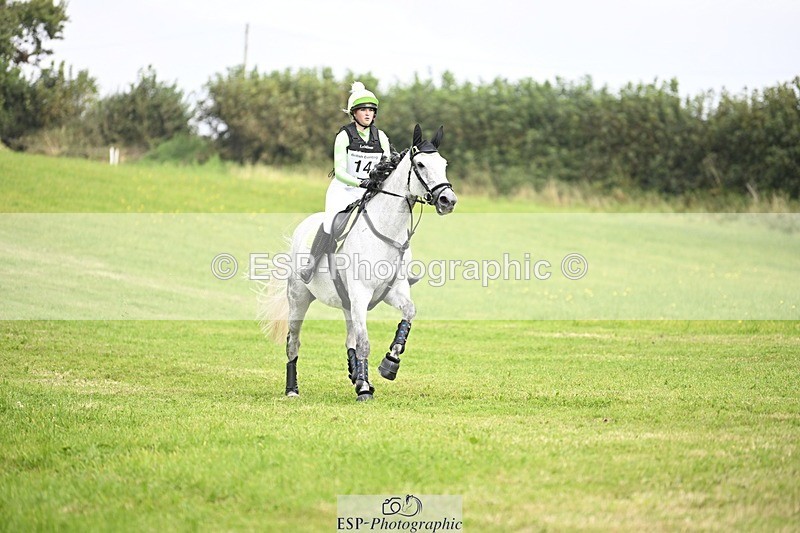 240831A-122345-01880 - 014-Caitlyn.Faull-PENNINEVIEW.SUMMER