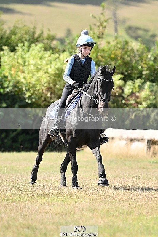 250821B-102454-00112 - Group B - Danielle