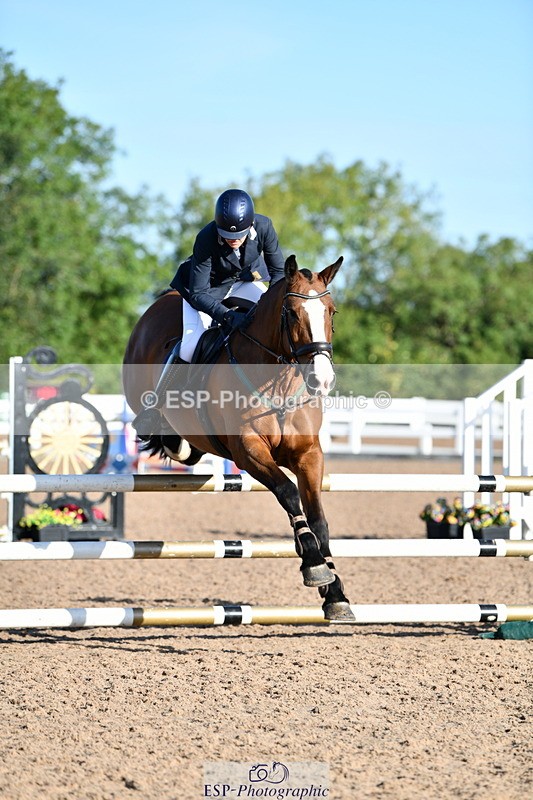 240913A-090938-02858 - Cls 20 Snr British Novice and 90cm Open