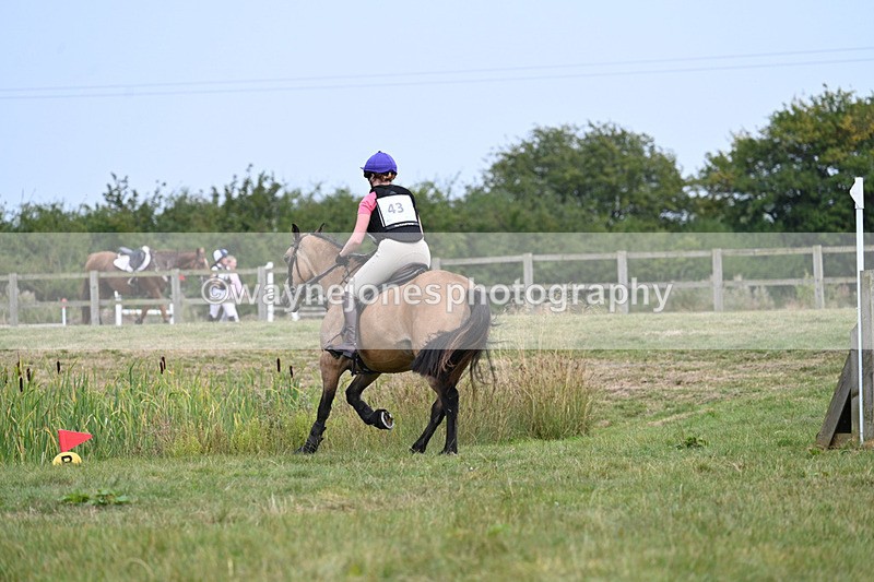 WJ7_8219 - 80cm XC Time 15:26 to 15:43