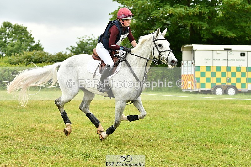 250524A-104929-09223 - A-065-Beatrice.Montgomerie-JAG.WOMANIZER.LADY