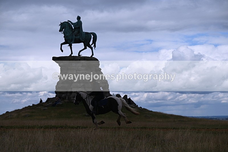 DSC_9536 - Time at Statue 15:11 to 15:58