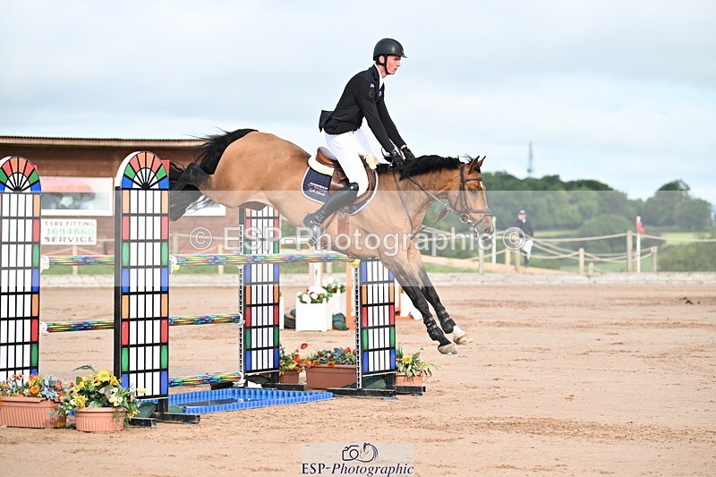 240721A-081052-16421 - Cls 20, 1 Star Gold Tour 1.35m