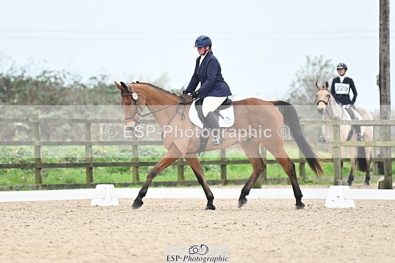 241103-143128-01986 - Novice 1 - 13.10 to 14.34