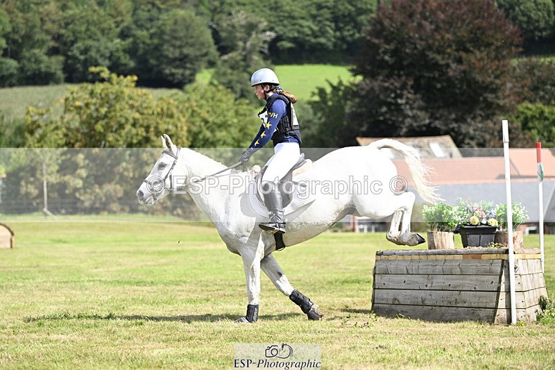 240825X-113139-32558 - 70cm XC 11.00 to 12.00