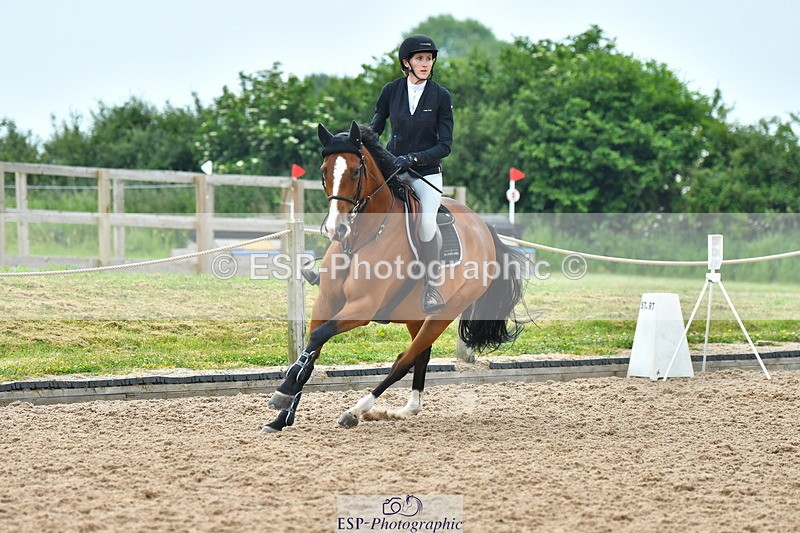 230610A-135141-03648 - Cls 16 Foxhunter