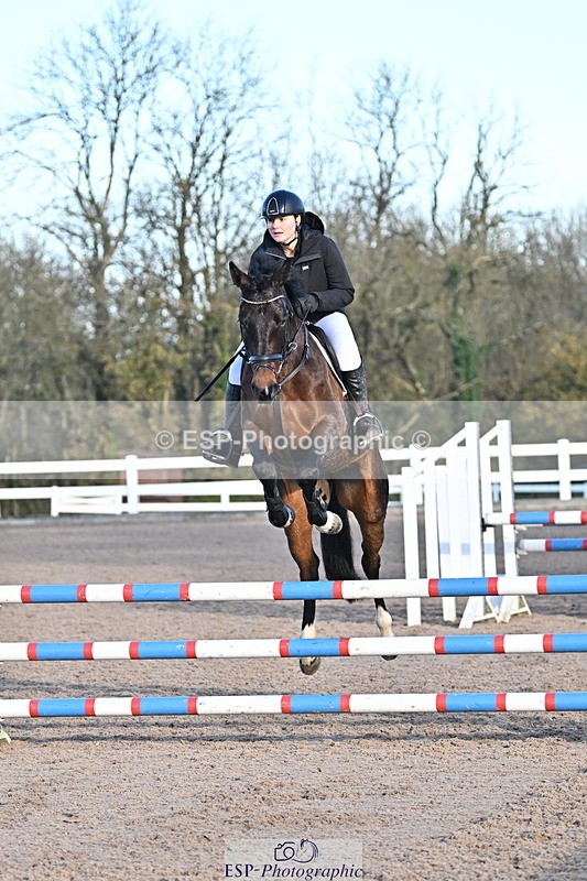 241113A-092933-00022 - Cls 01A&B Brit Nov & 90cm Open