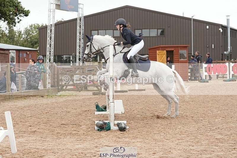 250920-155351-01519 - Cls 21 Pony Intro 80cm Derby