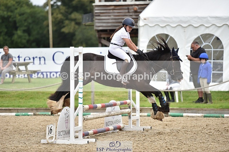 240802-101840-00789 - 70cm Round 1