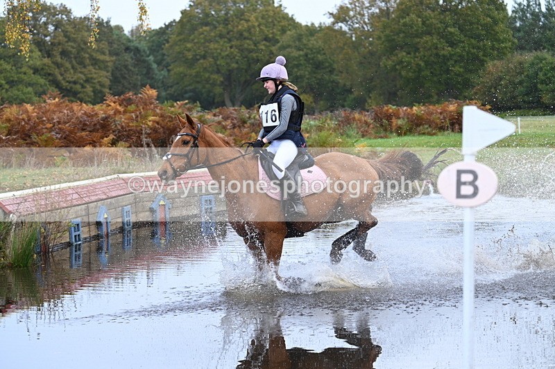 WJ7_0026 - 80cm Cam 2 Water Time 10:24 to 10:44