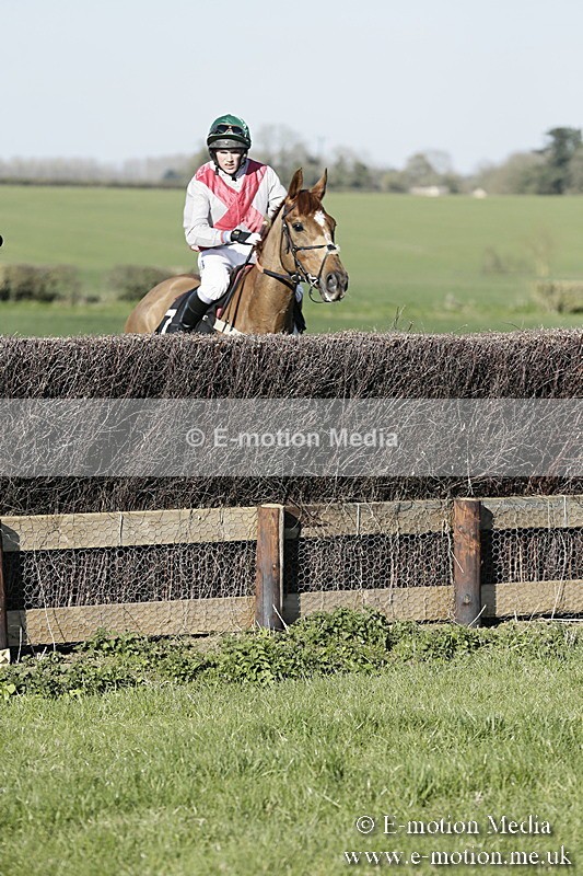PtP 250317 330 - V.W.H. Hunt Point-to-Point Siddington 25/03/17