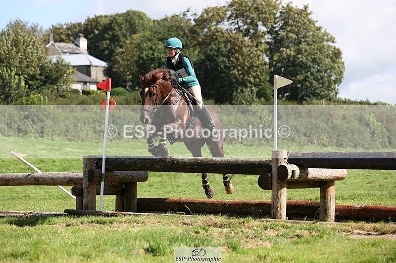 230820X-110825-1966 - BE90 XC 09.40 to Rider 151 at 11.44