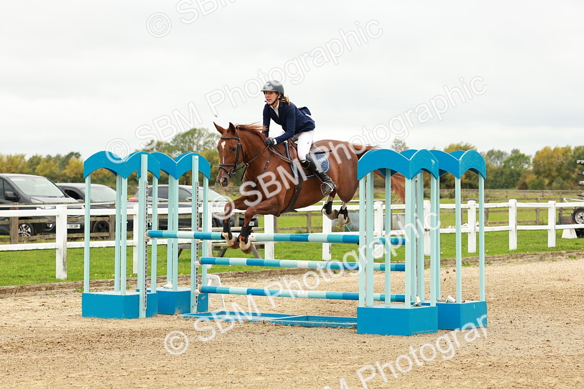 1I0A7776 - Class 4 - Senior Newcomers 1.10m