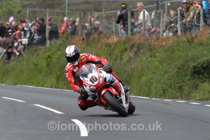 Conor Cummins Honda / Honda Racing - Pokerstars Senior TT