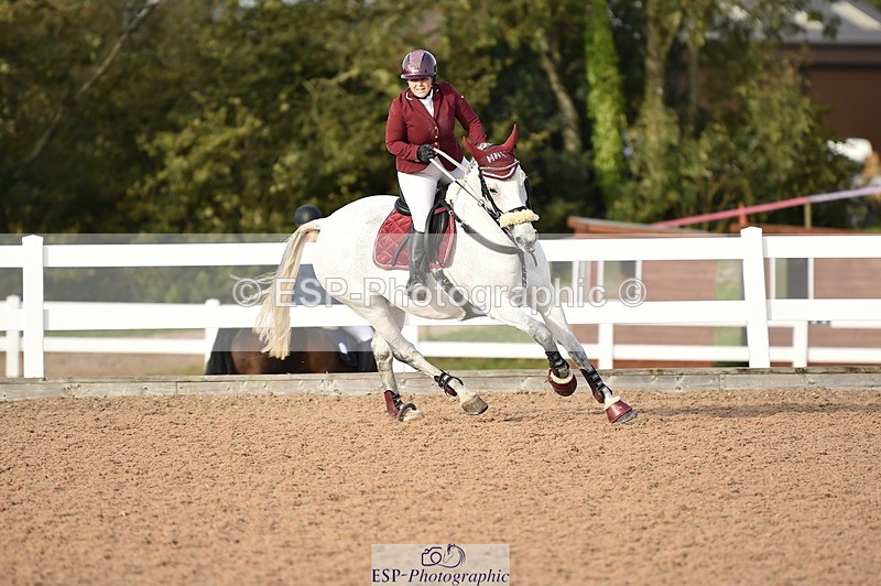 231015A-161330-09267 - Cls 27 1.10m Amateur Q 2nd R