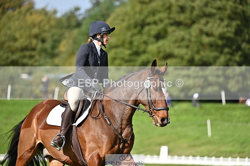251024A-120847-09876 - G-569-Hannah.Lewis