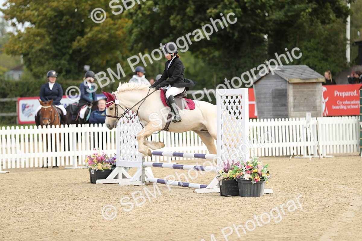 SBM_04590 - J28 - Senior Horse & Pony 60cm Championships