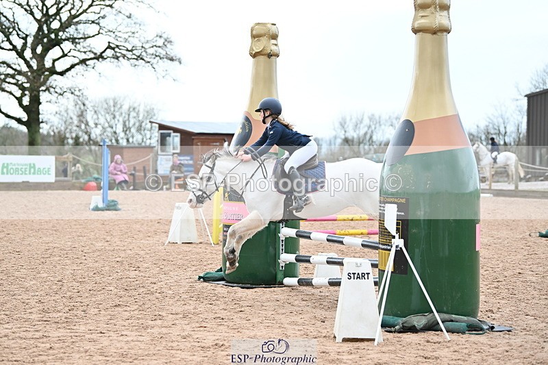 231203A-131544-01319 - Cls 23 Stepping Stones 128cm & 138cm