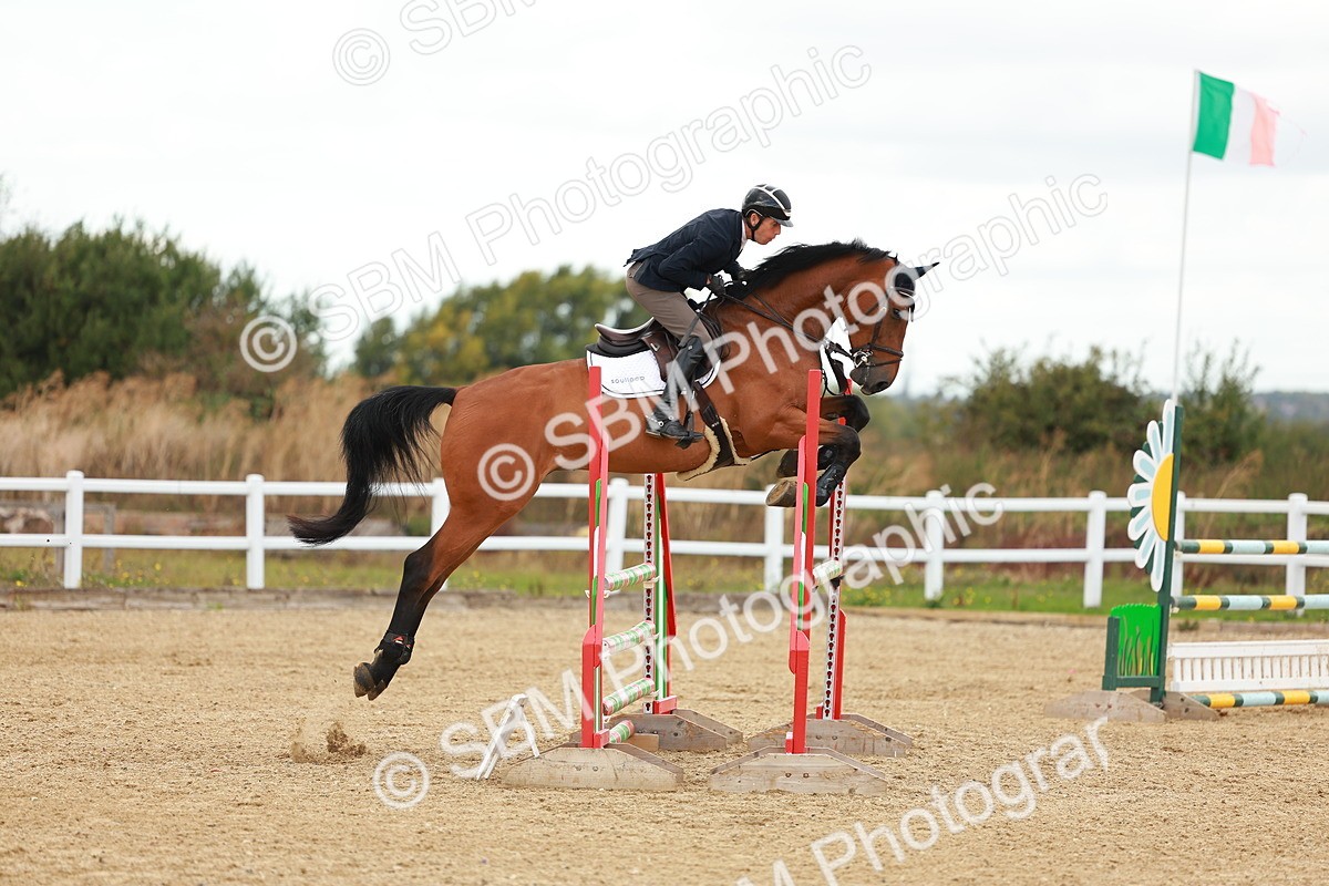 SBM_001433 - Class 4 - Senior Newcomers - 1.10m