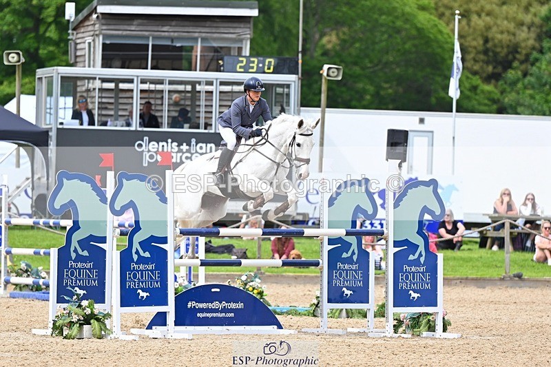 240525-153534-17804 - 526-BROOKFIELD_BENJAMIN_BOUNCE-Sophie_Callard