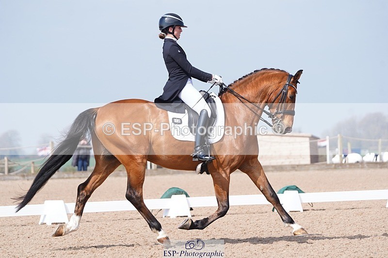 250404-120404-05586 - 010-Jessie.Kirby-As.Well.de.la.Roche.CMF