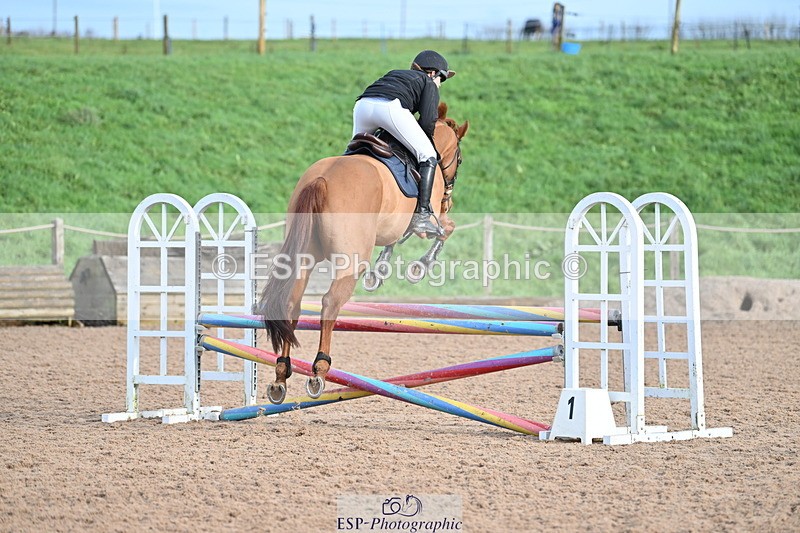 231203A-115241-00981 - Cls 18+19 Club and Schools 90cm