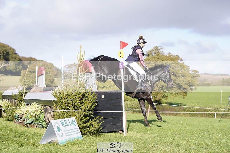 241025-103304-06135 - 002-Ellie.Fredericks-BRITANNIA'S.OLIVE