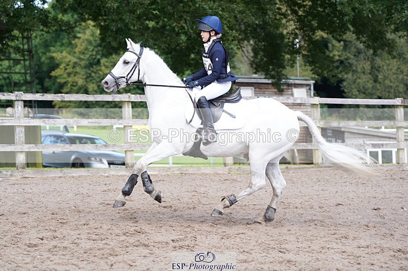 240824X-133746-27842 - 80cm Round 1 13.00 to 14.00