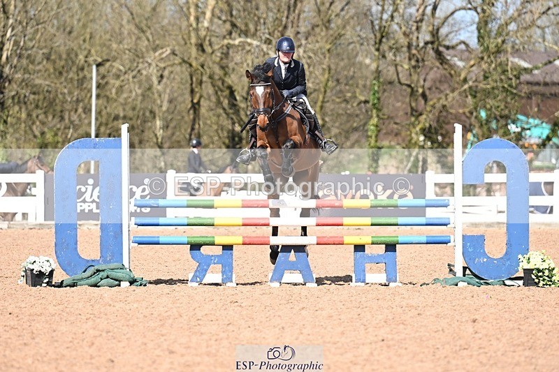 260328-140116-03975 - Cls 24 1.05m Amateur Quali