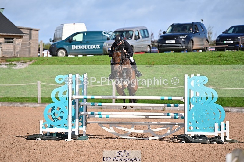 250912-102940-03914 - Cls 15 Snr Foxhunter