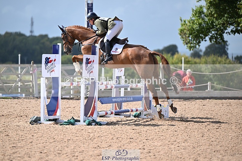 250831-144623-11342 - O-723-Lizzie.Luxton