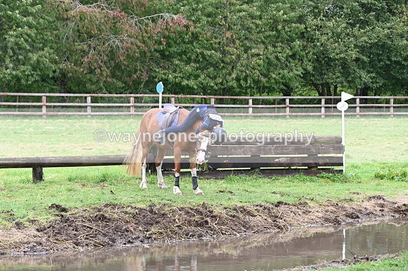 WJ6_5853 - Time at Photographer 12:31 to 12:40