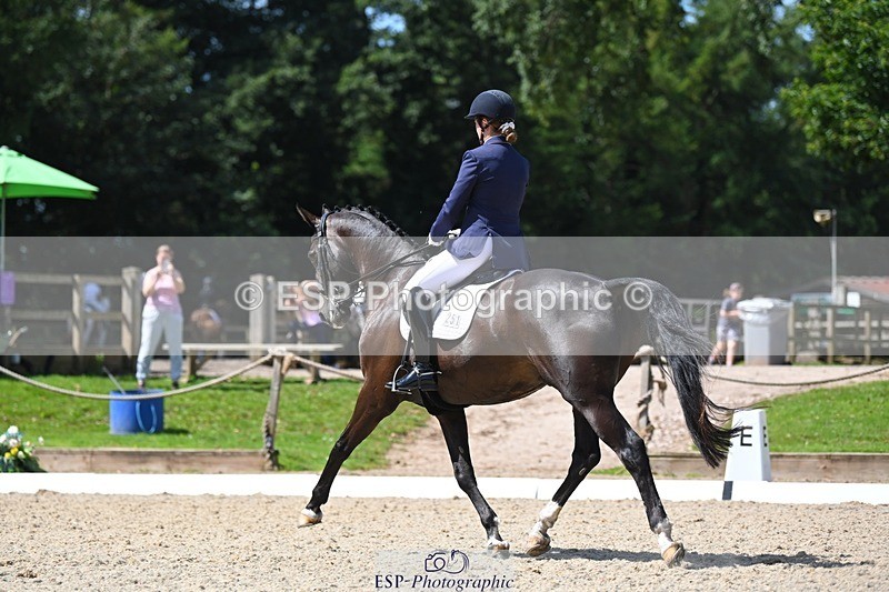 230811-121528-01219 - Cls 4 Adv Medium Silver