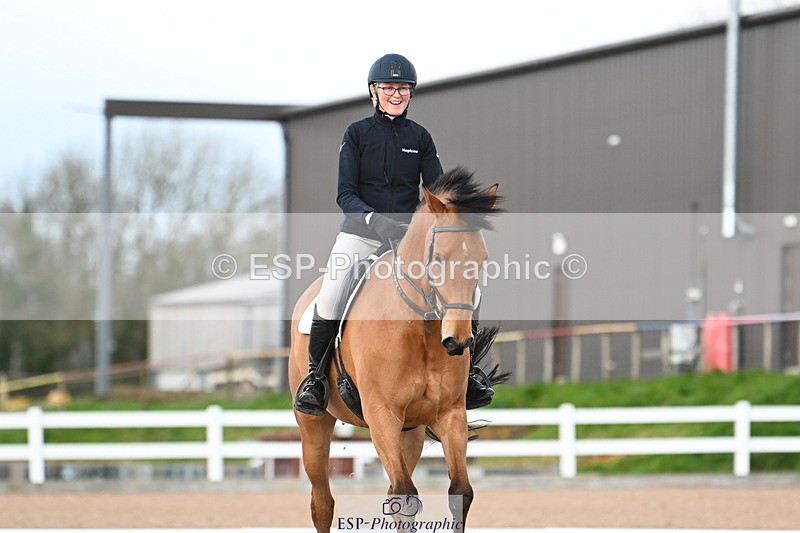 240323A-152043-02453 - UnA Novice 28