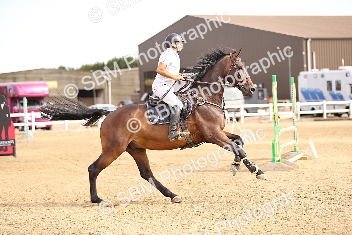 SBM_001565 - Class 6 - Senior Newcomers 1.10m
