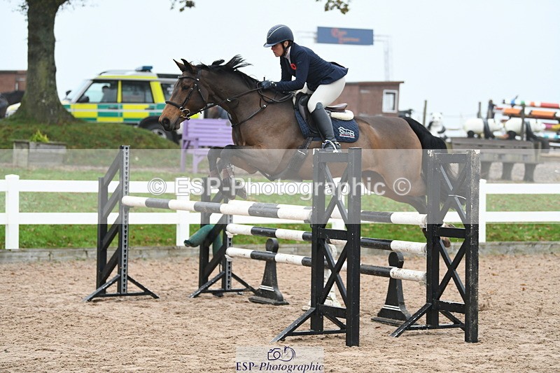 241103A-112659-07797 - SUN Cls 21 Snr Newcomers and 1.10m Open