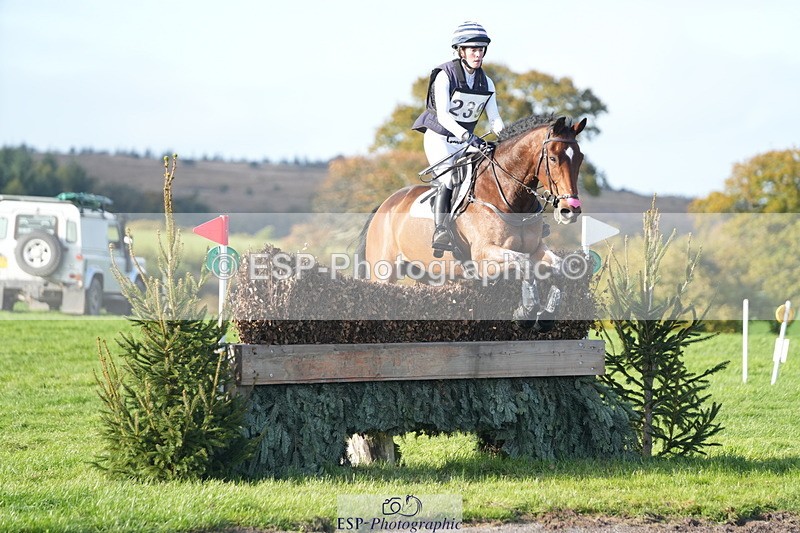 251024A-152913-14441 - C-239-Ellie.Townend