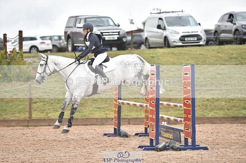 250830-112132-00534 - B-060-Helen.Hickson