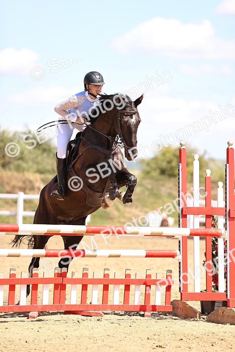 SBM_014936 - Class 15 - Senior Newcomers - 1.10m Open