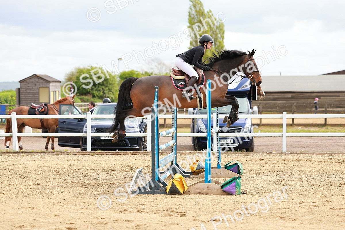 SBM_002505 - Class 10 - Senior Newcomers - 1.10m