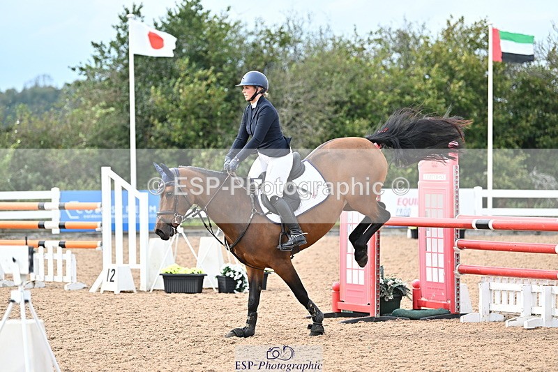 241004A-140635-02466 - Fri 11 1.10m amateur Quals