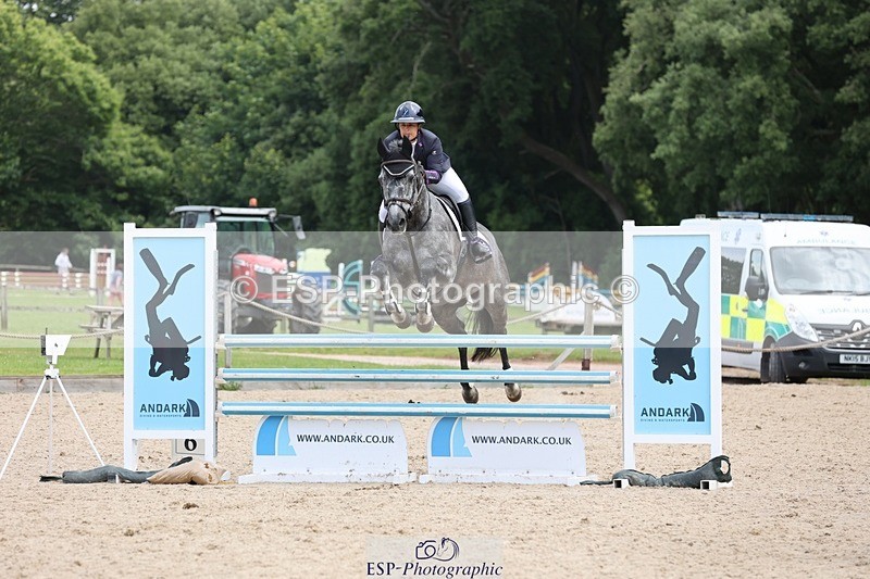 240711-120042-26508 - Cls 121 1.10m Open