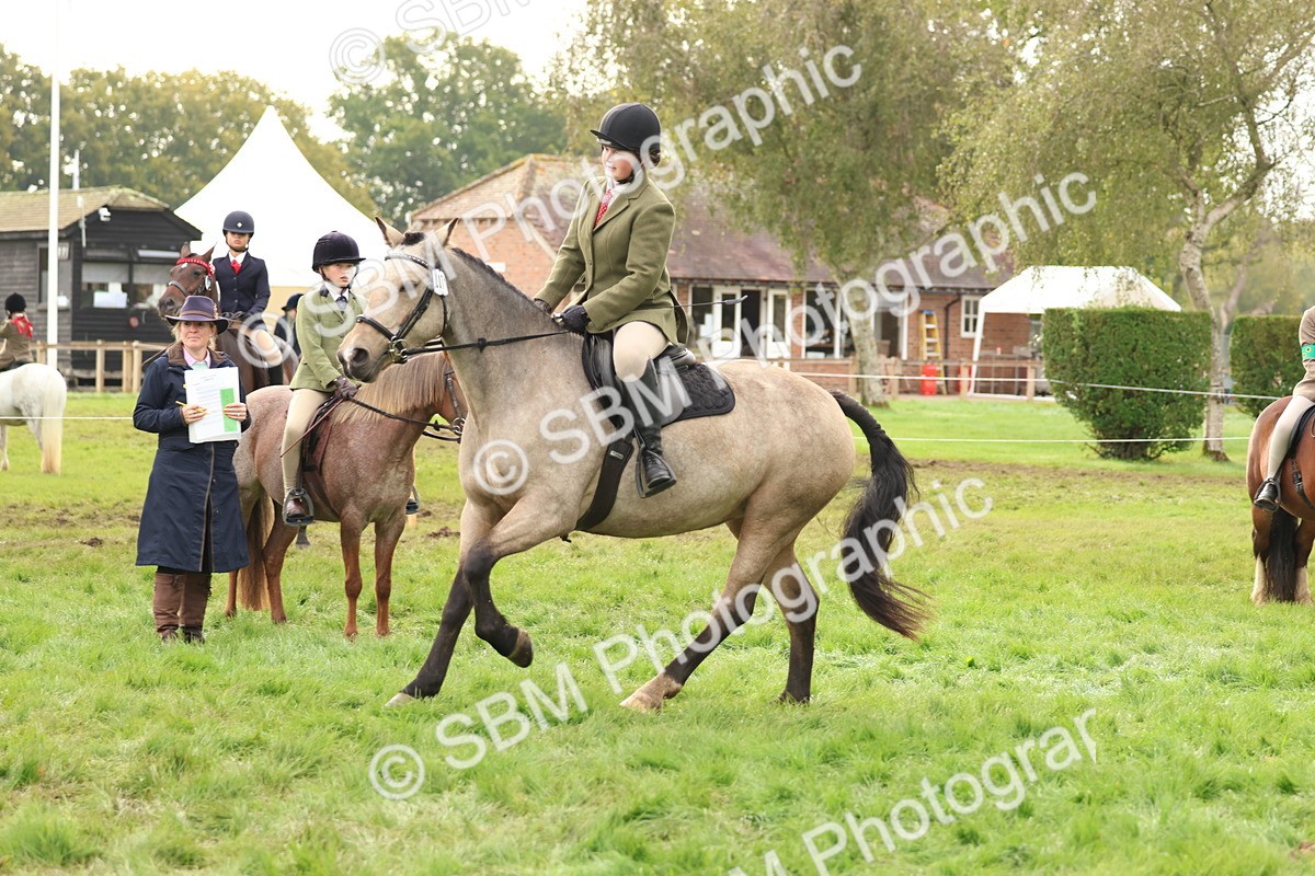 SBM_56674 - S40 - Starters Ridden Showing