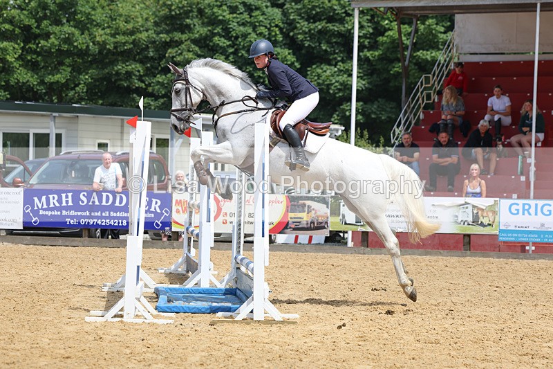 3E7A5830 - Class 5: Senior 95cm