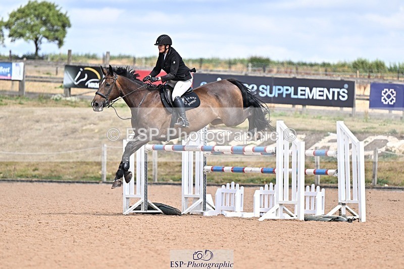 260819-143807-01167 - Cls 6 Foxhunter and 1.20m