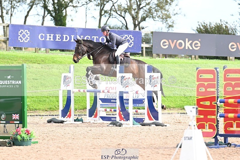 251005-142152-03883 - Cls 21 Newcomers and 1.10m