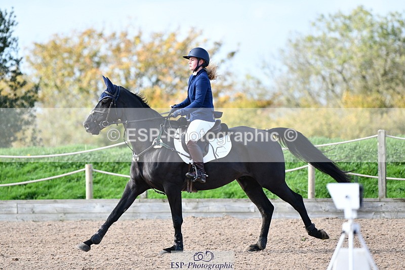 241026A-120909-01171 - SAT Cls 26+27 Club and Schools 90cm