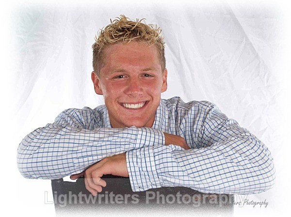 Senior_Portraits021 - HighSchoolSeniorSamples